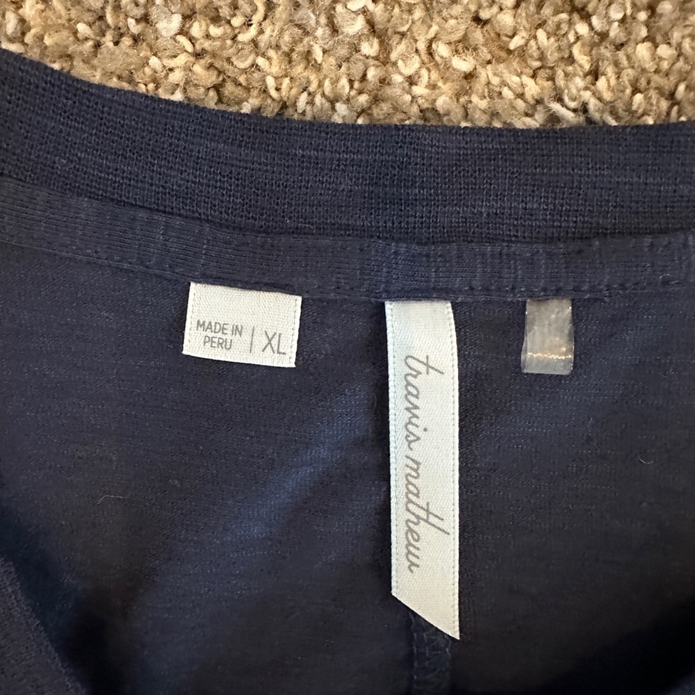 Travis Mathew Classic Navy Blue Women's Top short sleeve - Picture 6 of 13